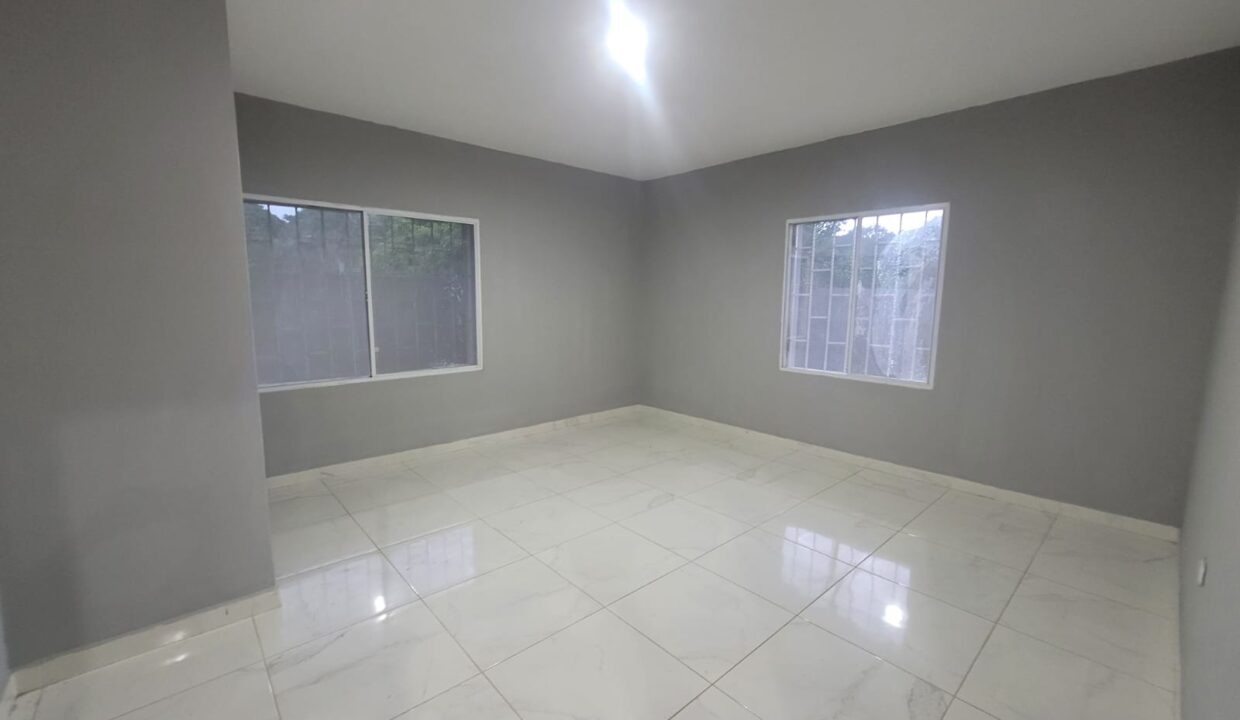 WhatsApp Image 2024-09-23 at 12.55.20 PM (3)