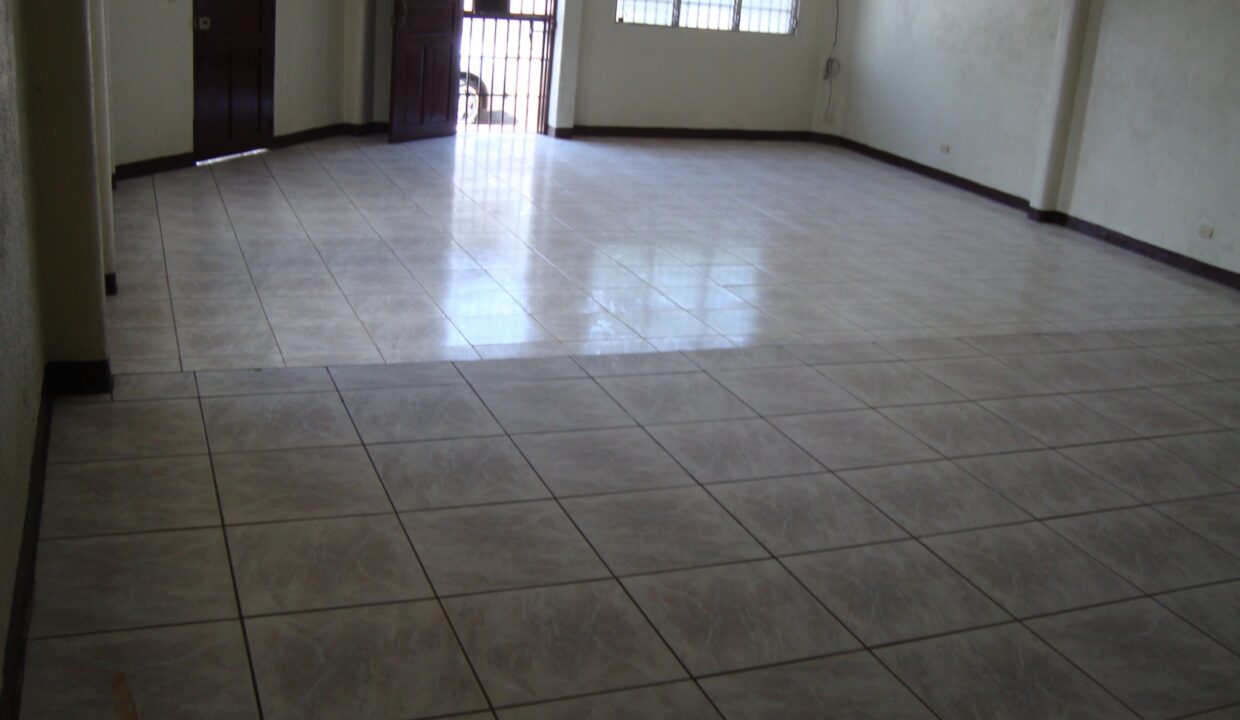 WhatsApp Image 2025-04-02 at 17.16.47_d623930d