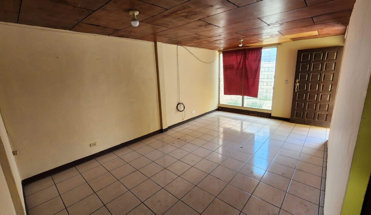 WhatsApp Image 2025-05-12 at 09.00.34_207ba3ee