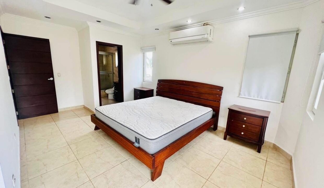 WhatsApp Image 2025-05-15 at 09.22.35_1e46b427