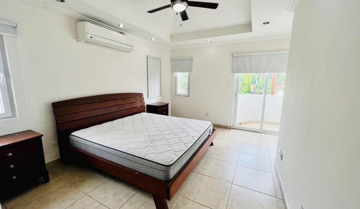 WhatsApp Image 2025-05-15 at 09.22.35_27a5315e